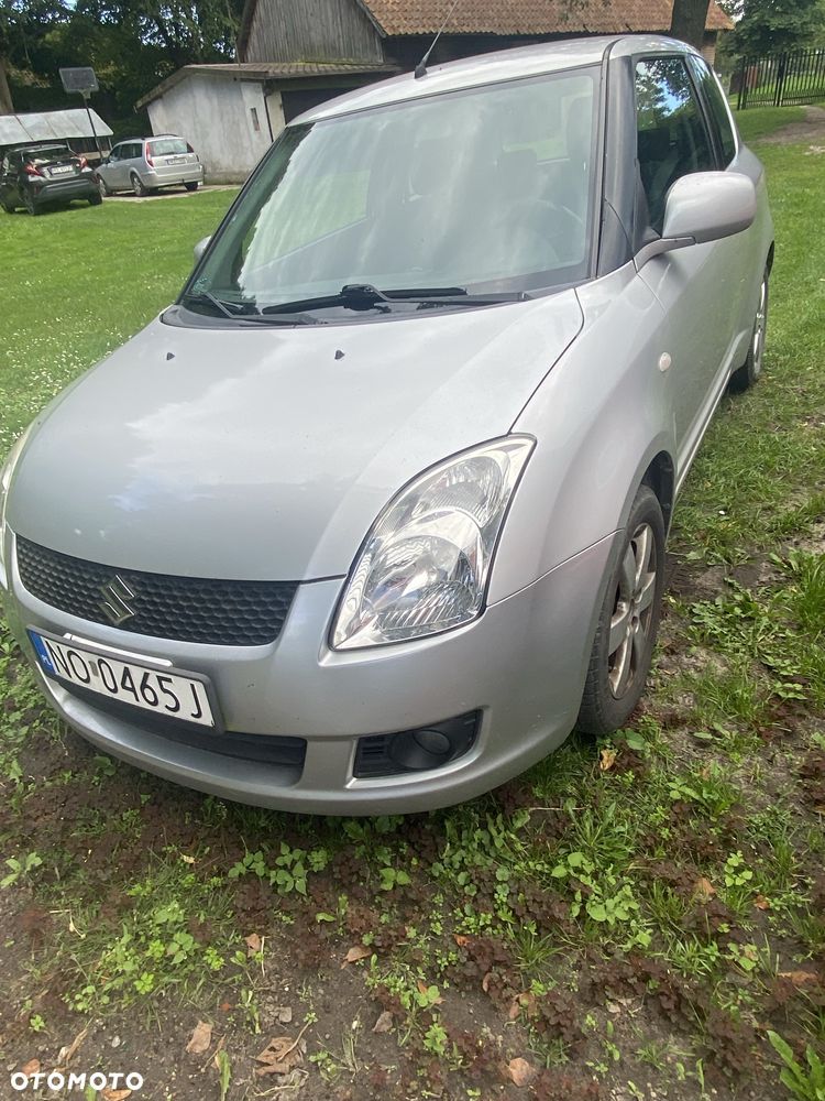Suzuki Swift - 2
