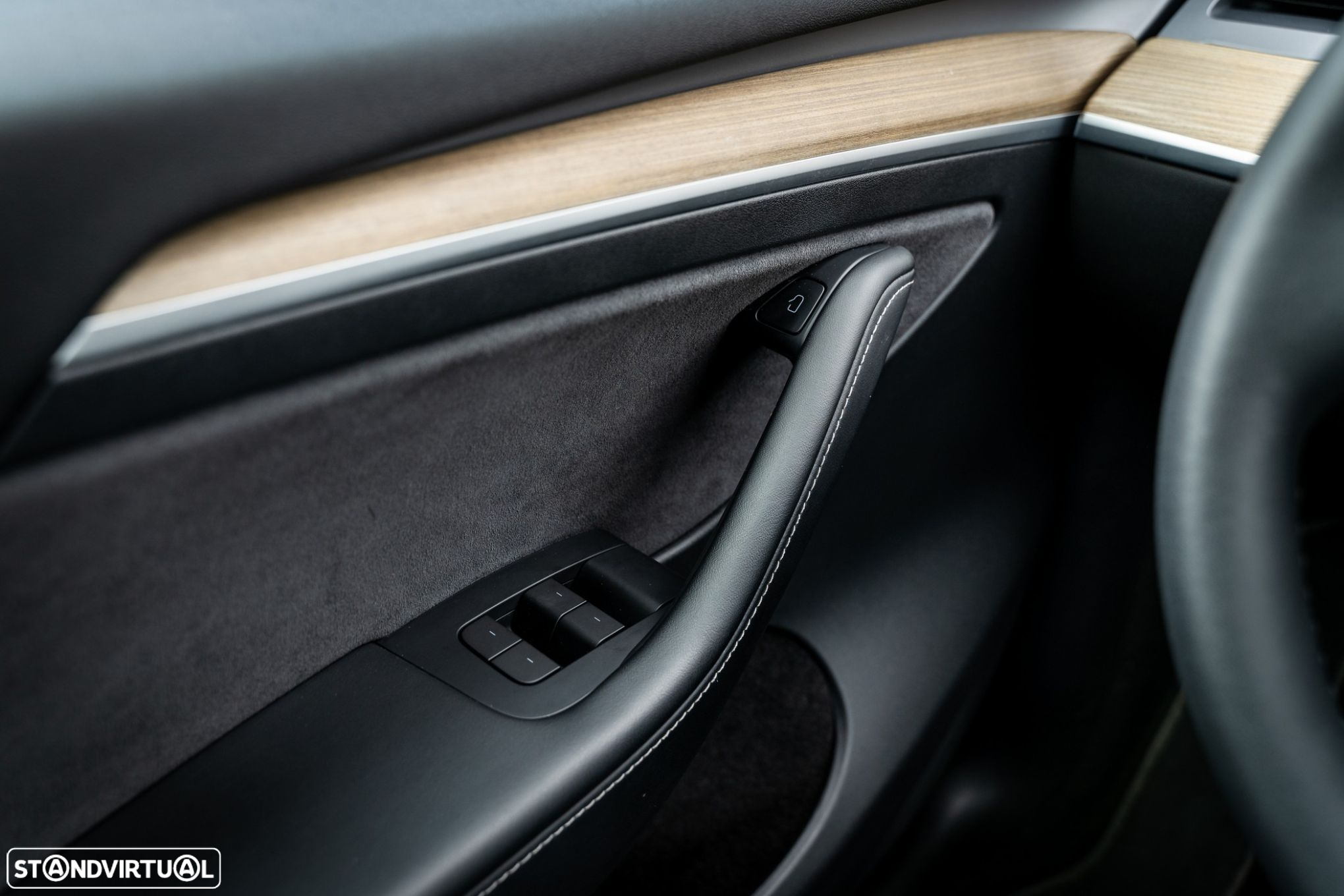 Tesla Model Y RWD - 15