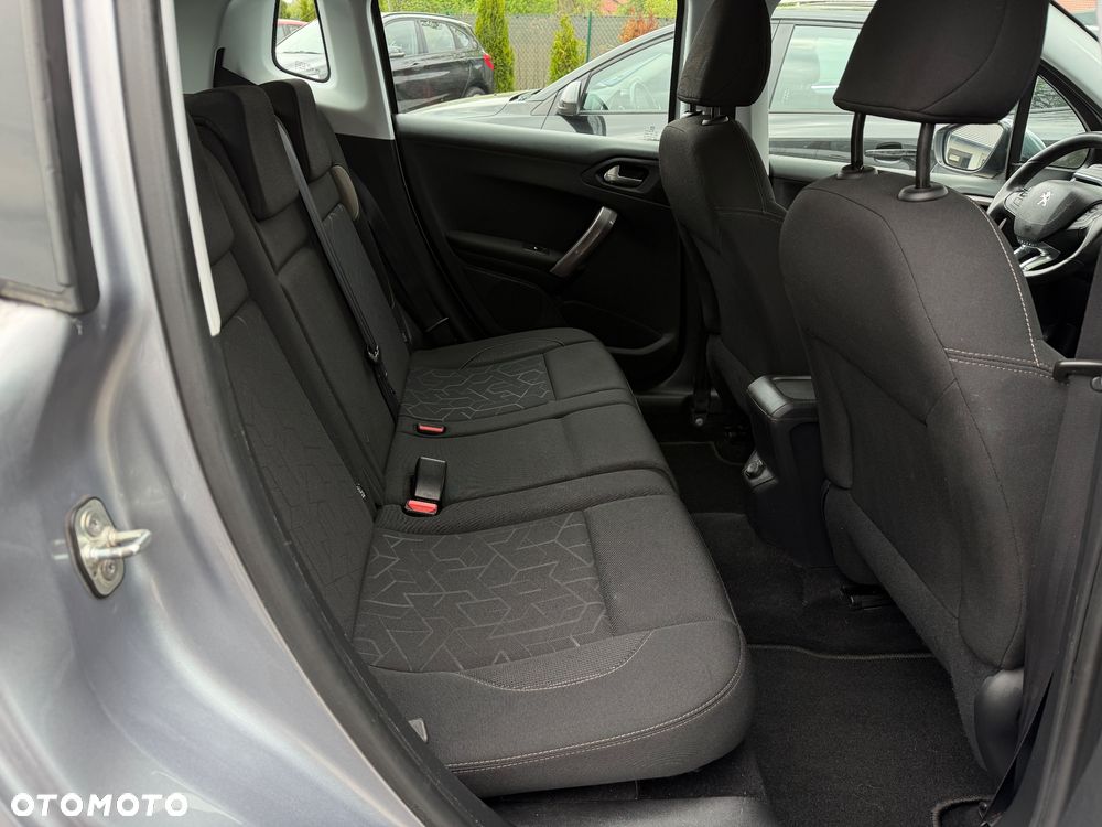 Peugeot 2008 - 21