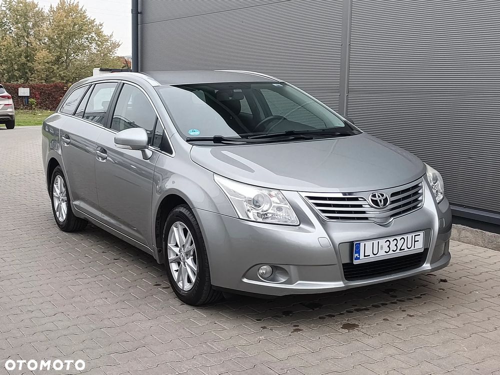 Toyota Avensis Combi 1.8 Edition - 1