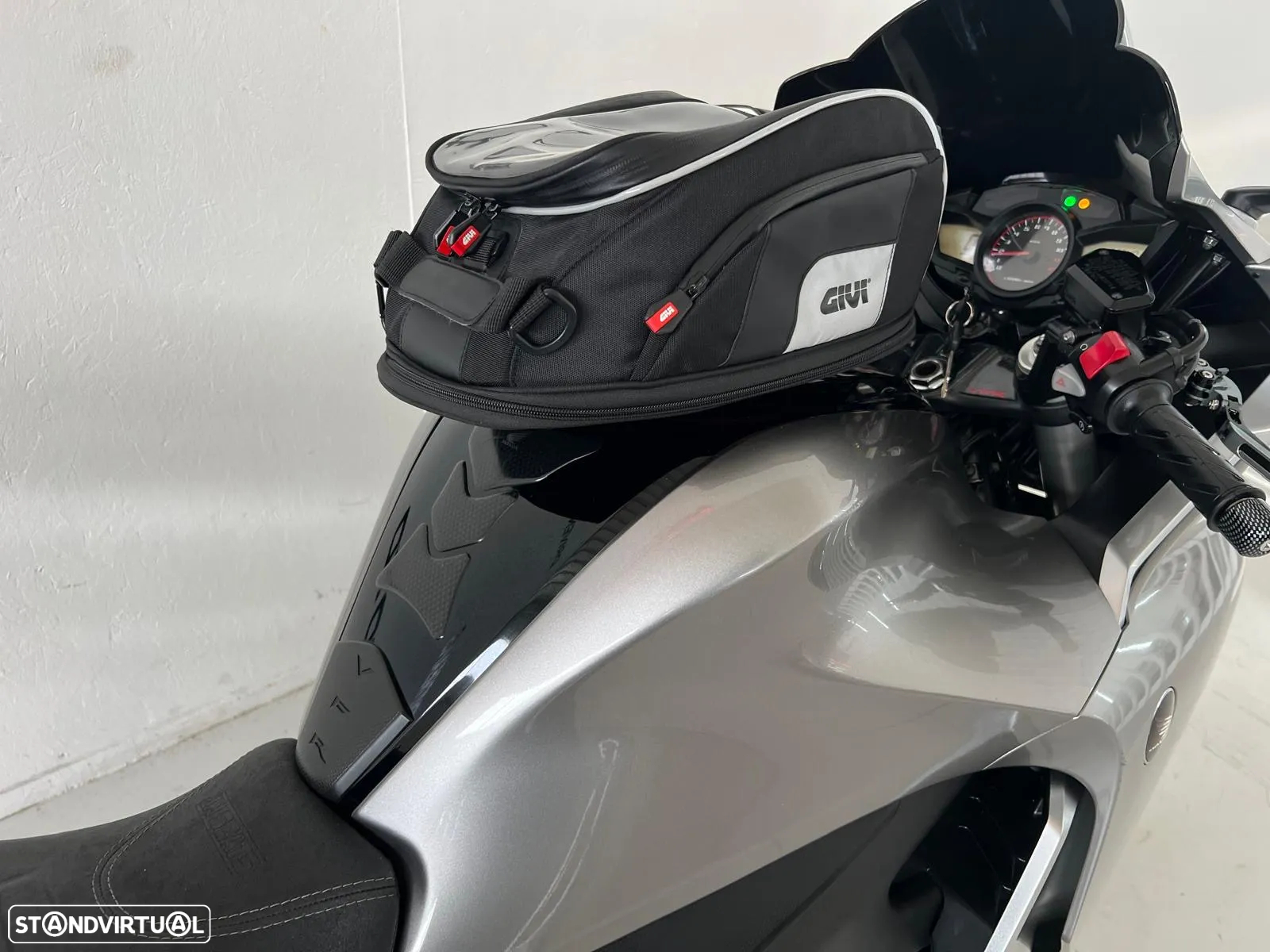Honda VFR 1200 - 12