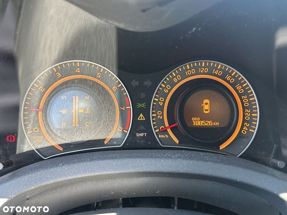 Toyota Auris 1.6 Terra - 18
