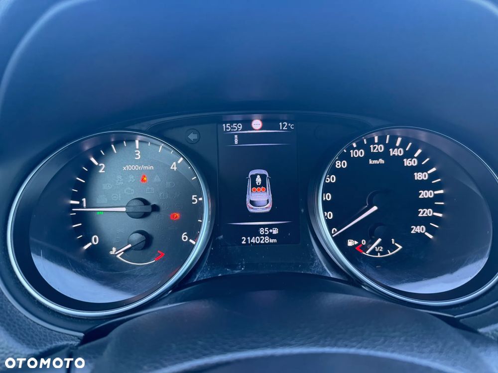 Nissan Qashqai 1.6 DCi 4x4 N-Connecta EU6 - 8