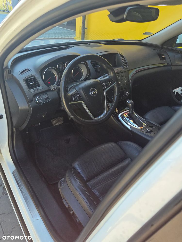 Opel Insignia - 15