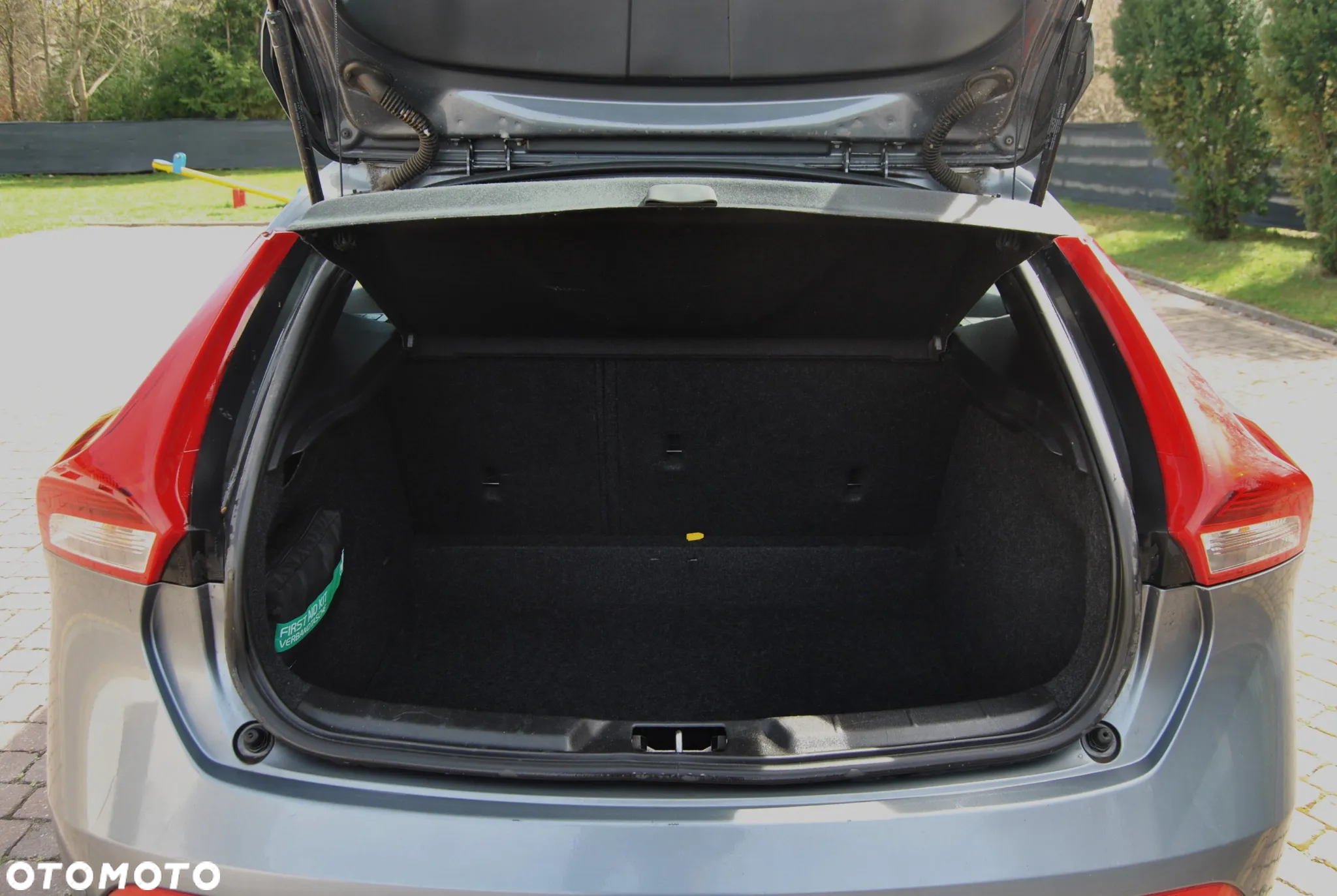 Volvo V40 D2 Summum - 12