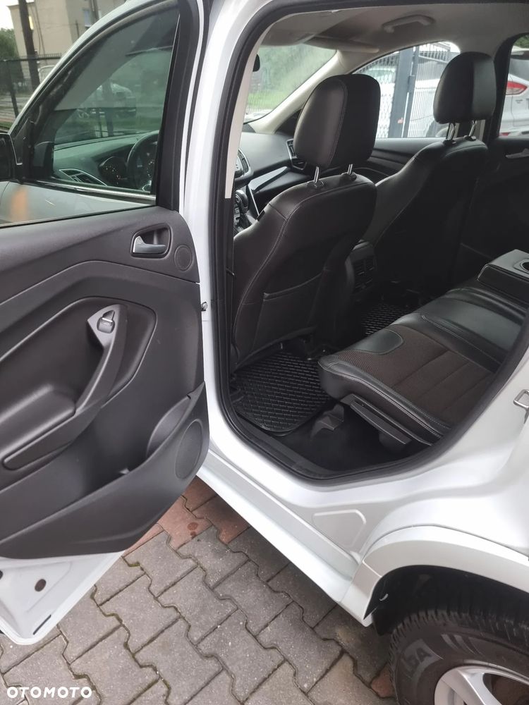 Ford Kuga 2.0 TDCi 4x4 Titanium - 10