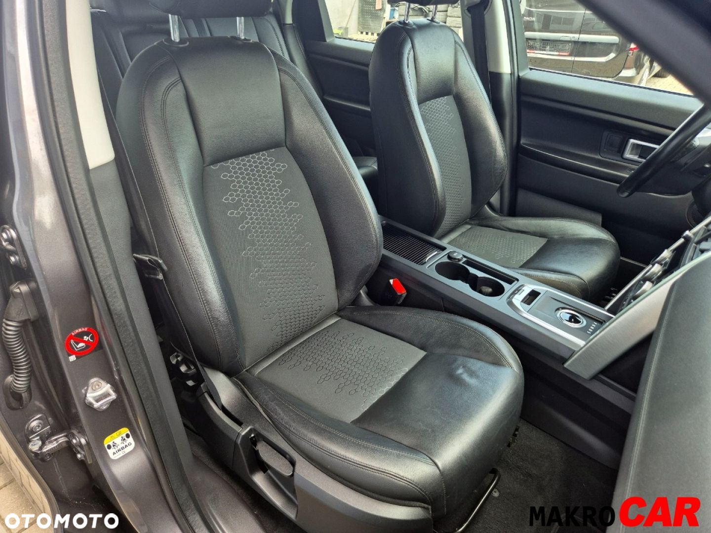 Land Rover Discovery Sport - 21