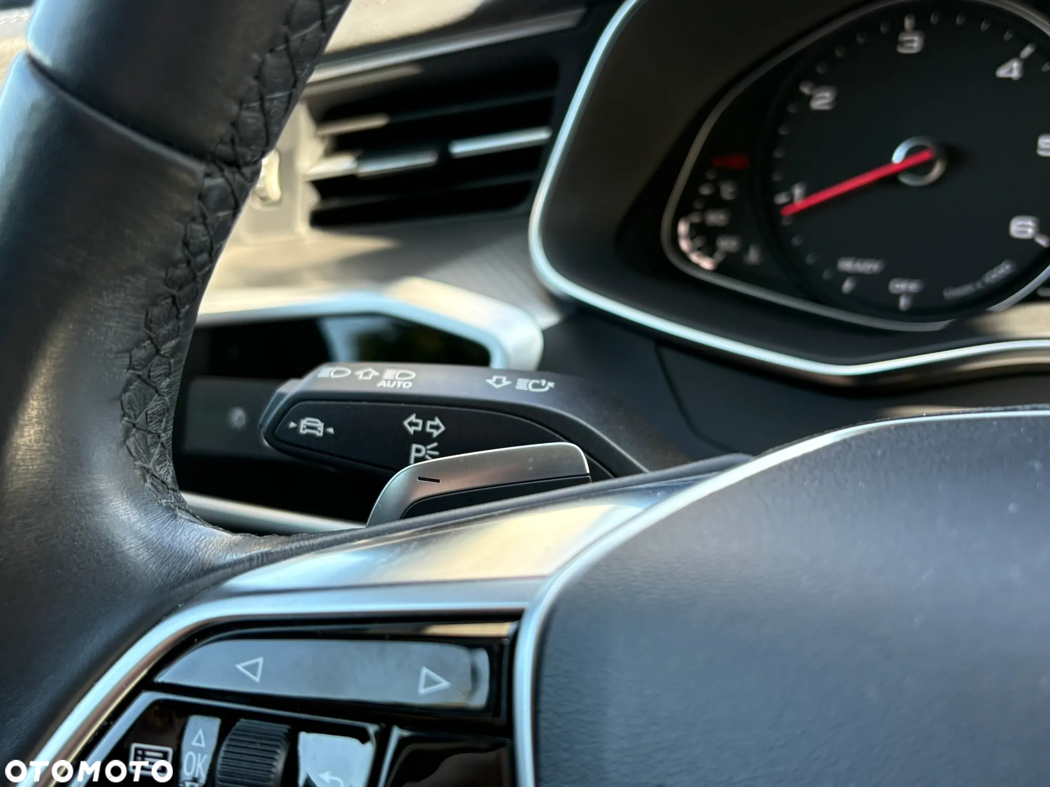 Audi A6 Avant 40 TDI quattro S tronic - 36