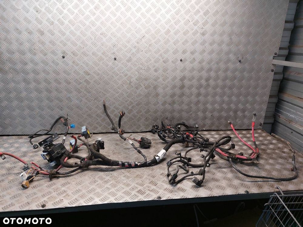 WIĄZKA OKABLOWANIE SILNIKA RENAULT MEGANE III 1.5 DCI 240110137R - 1