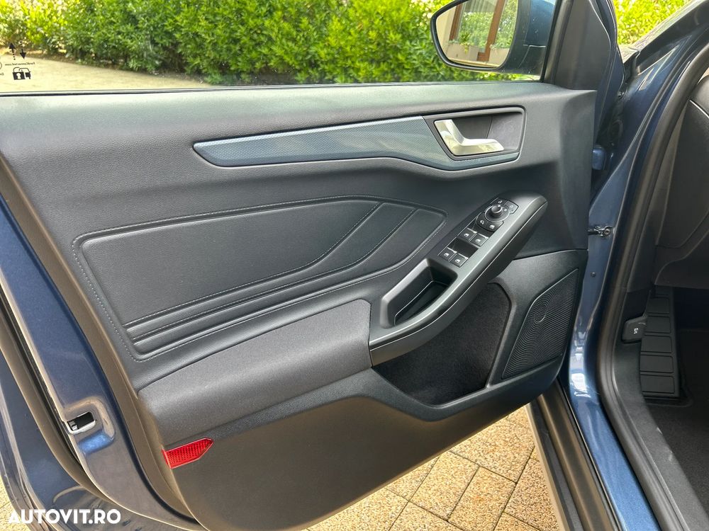 Ford Focus 1.0 EcoBoost Hybrid ACTIVE DESIGN - 16