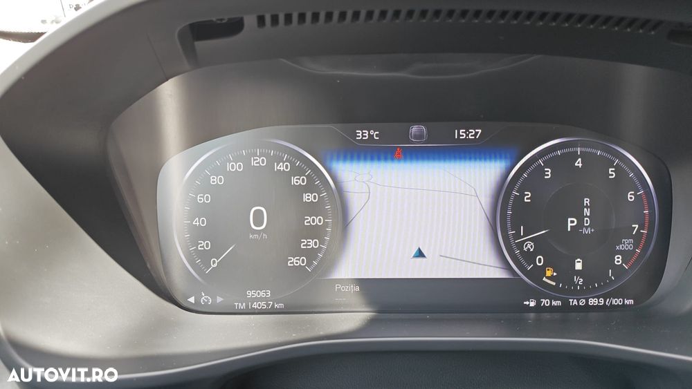 Volvo XC 40 B4 AT8 AWD Mild Hybrid Inscription - 16