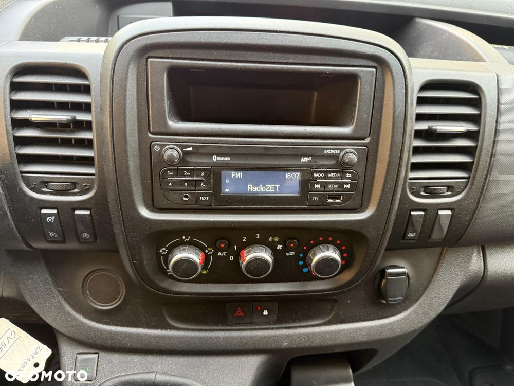 Renault TRAFIC 2.0 DCi *Long *kamera *tempomat *FAKTURA VAT* - 29