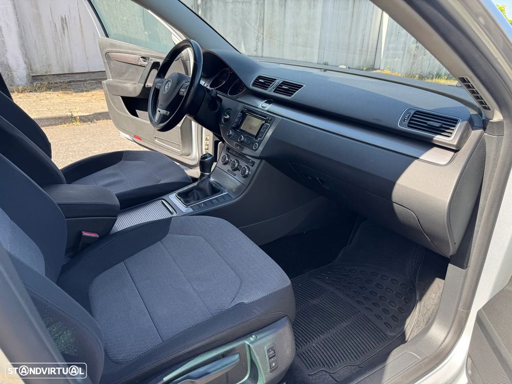 VW Passat Variant 1.6 TDI BlueMotion Comfortline - 18