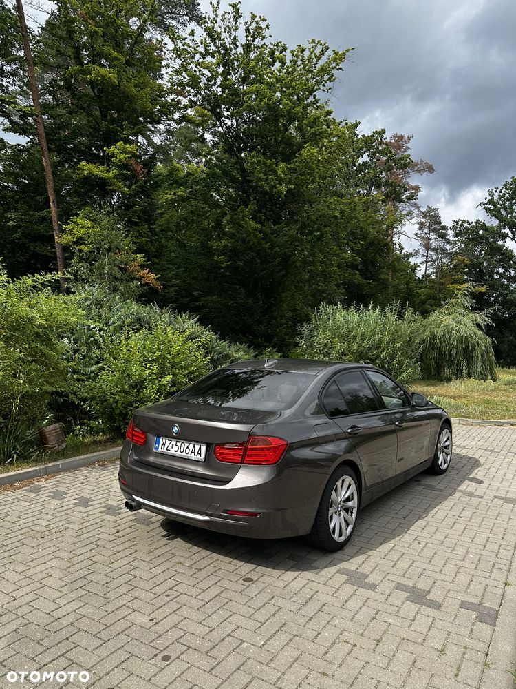 BMW Seria 3 328i Modern Line - 3