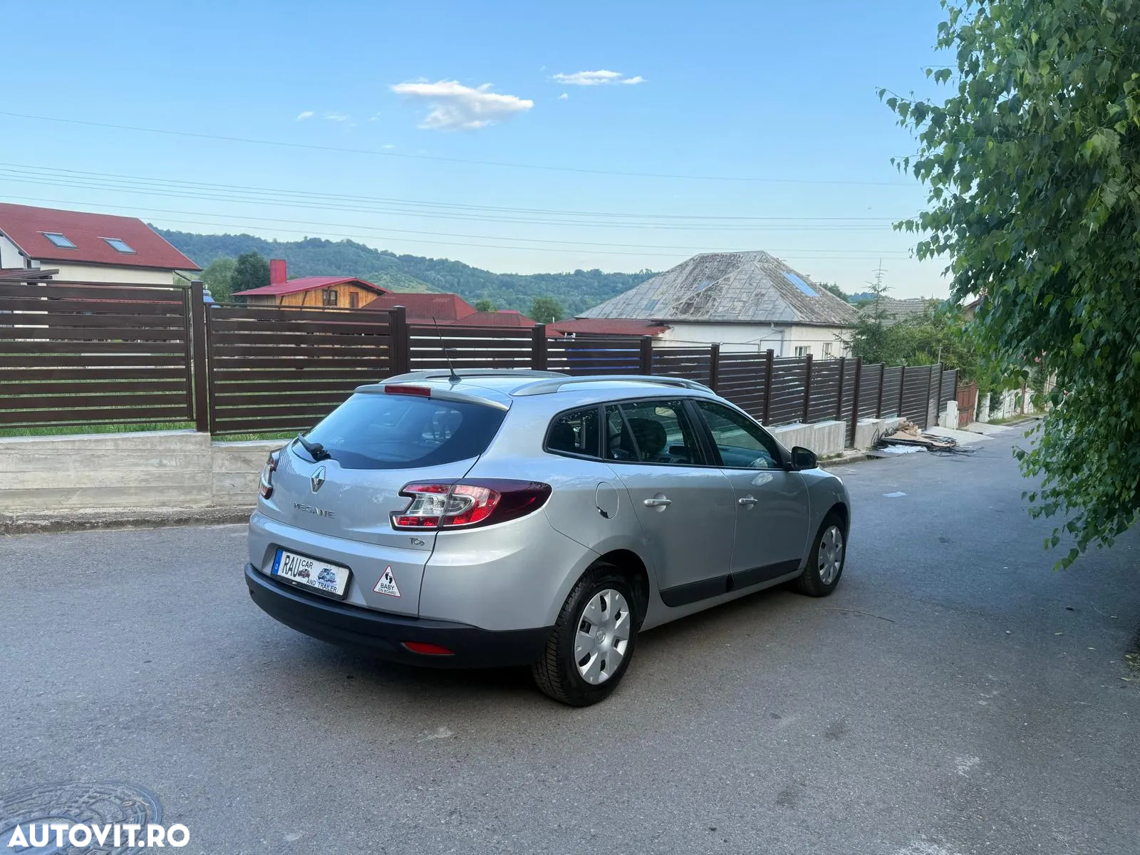 Renault Megane Estate 1.4 TCe Privilege - 4