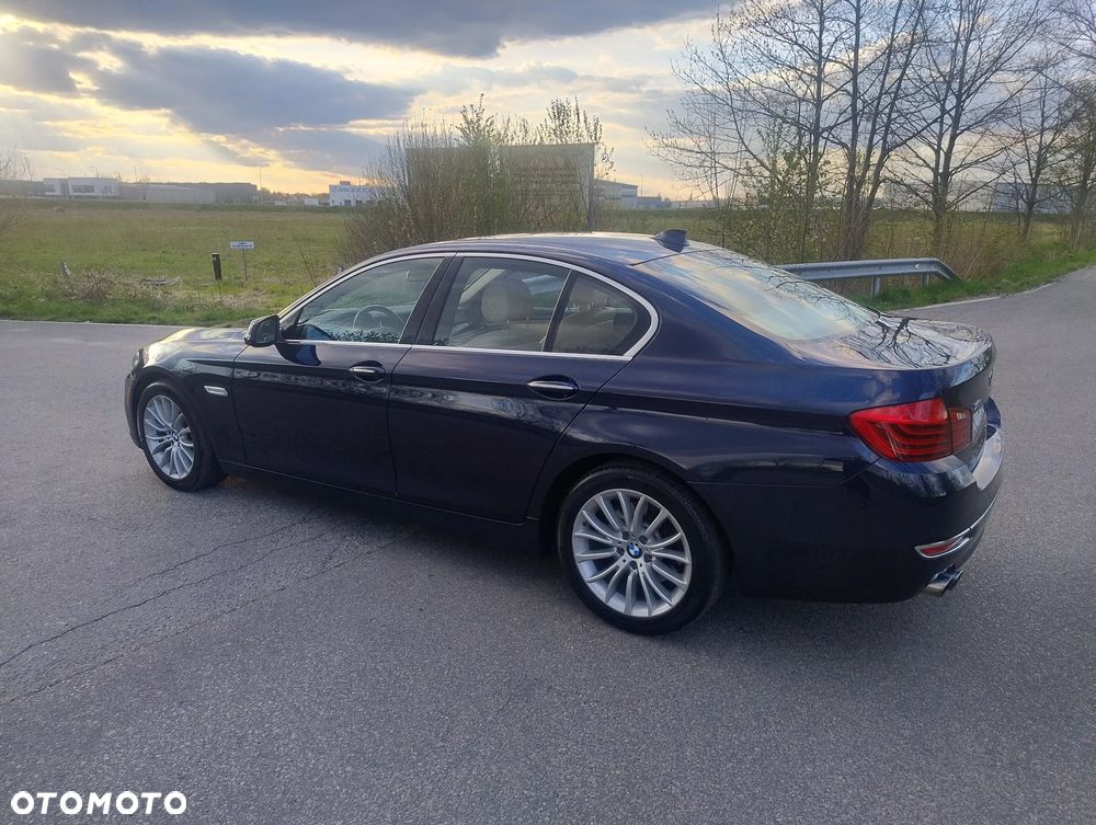 BMW Seria 5 528i Luxury Line - 7