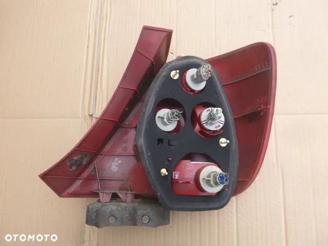 LAMPA LEWY TYŁ LEWA TYLNA HONDA CIVIC VII 3D HB - 5