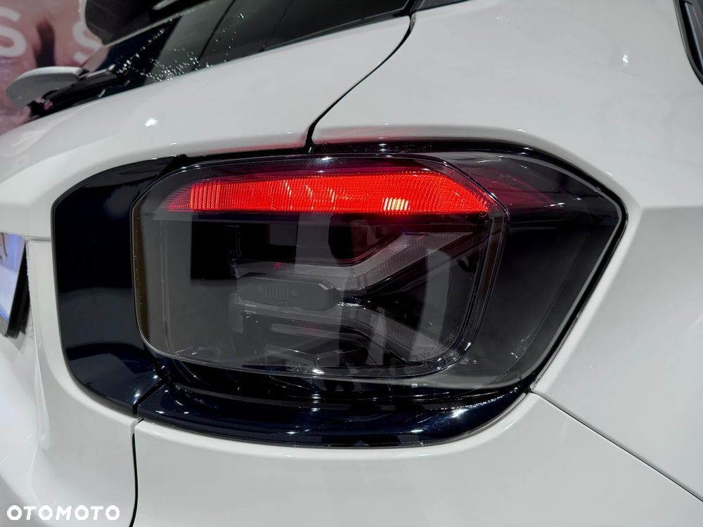 Jeep Avenger 1.2 T3 mHEV Upland 4xe eDCT6 - 18