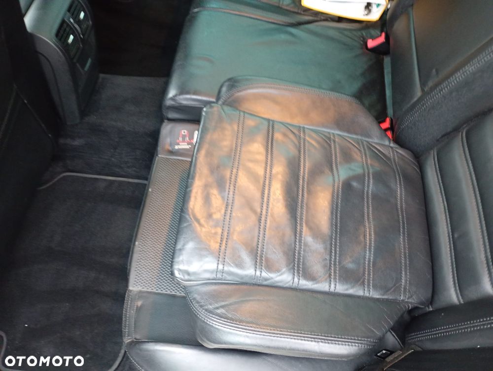 Volkswagen Passat 2.0 TDI 4Motion Highline - 32