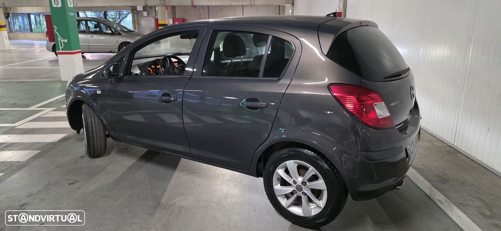 Opel Corsa 1.2 Go! FlexFuel - 2