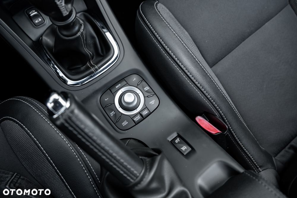 Renault Megane TCe 130 Dynamique - 34