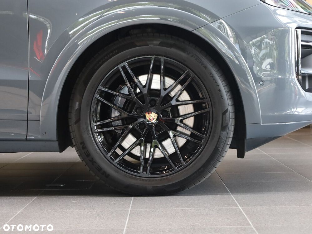 Porsche Cayenne S - 26