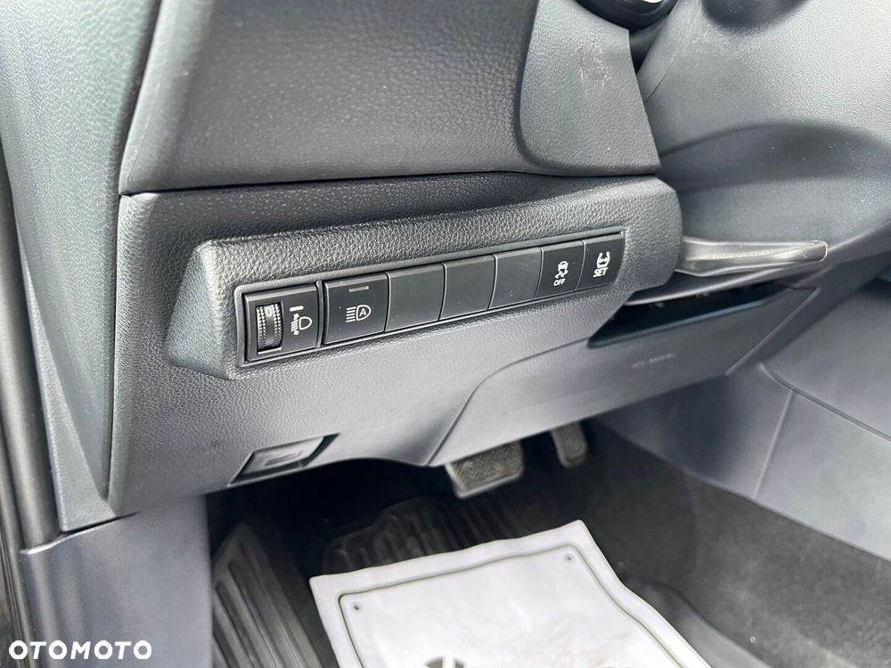 Toyota Corolla 1.8 Hybrid Comfort - 24