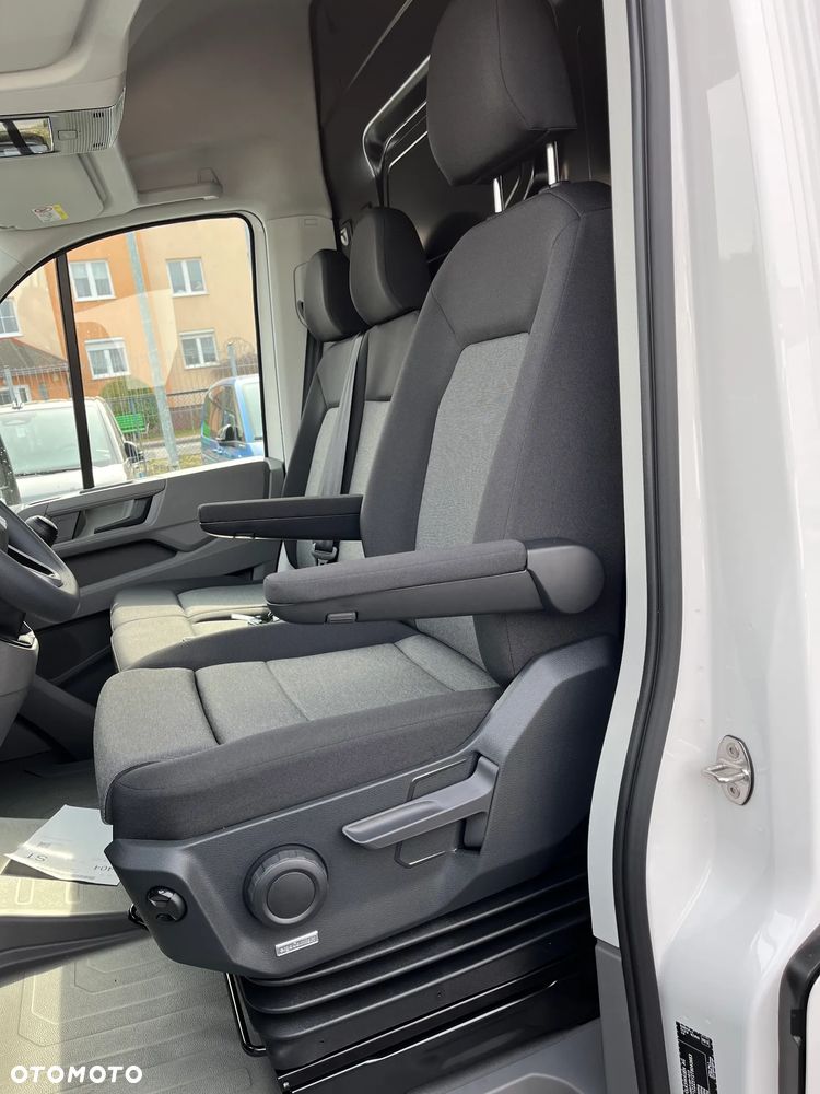 Volkswagen Crafter - 12