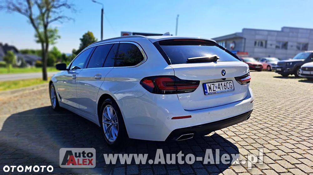BMW Seria 5 518d - 11