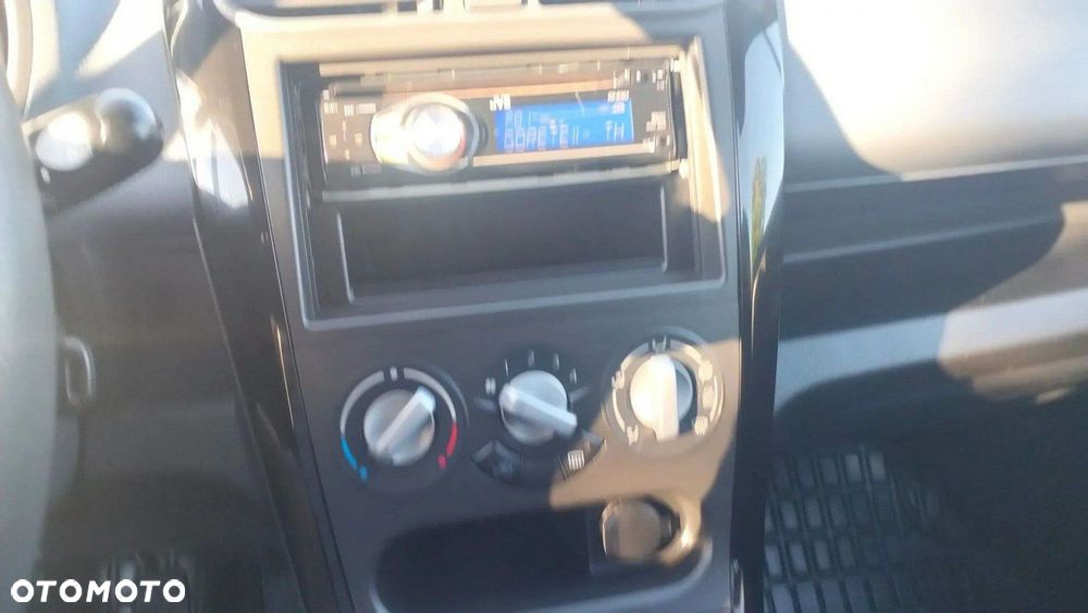 Opel Agila - 12
