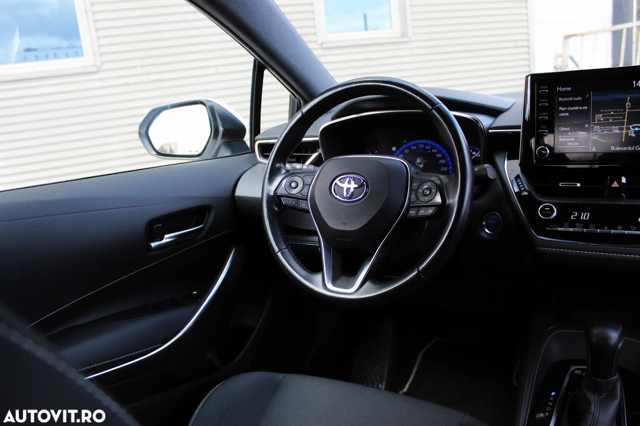 Toyota Corolla 1.8 HSD Exclusive interior Negru - 19
