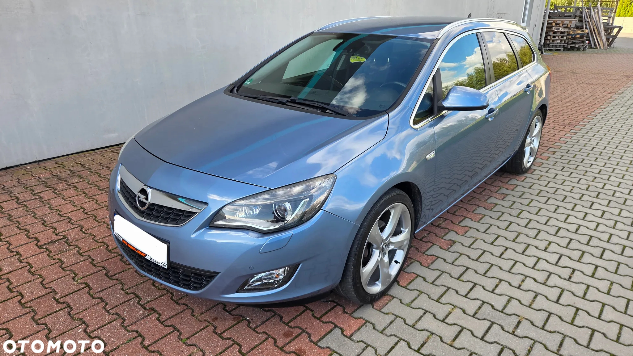 Opel Astra 1.4 Turbo Cosmo - 2