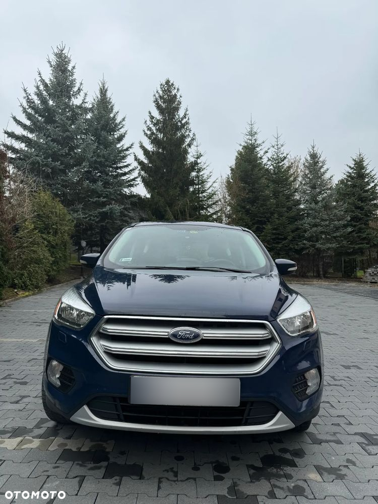 Ford Kuga 2.0 TDCi 4x4 Trend - 4