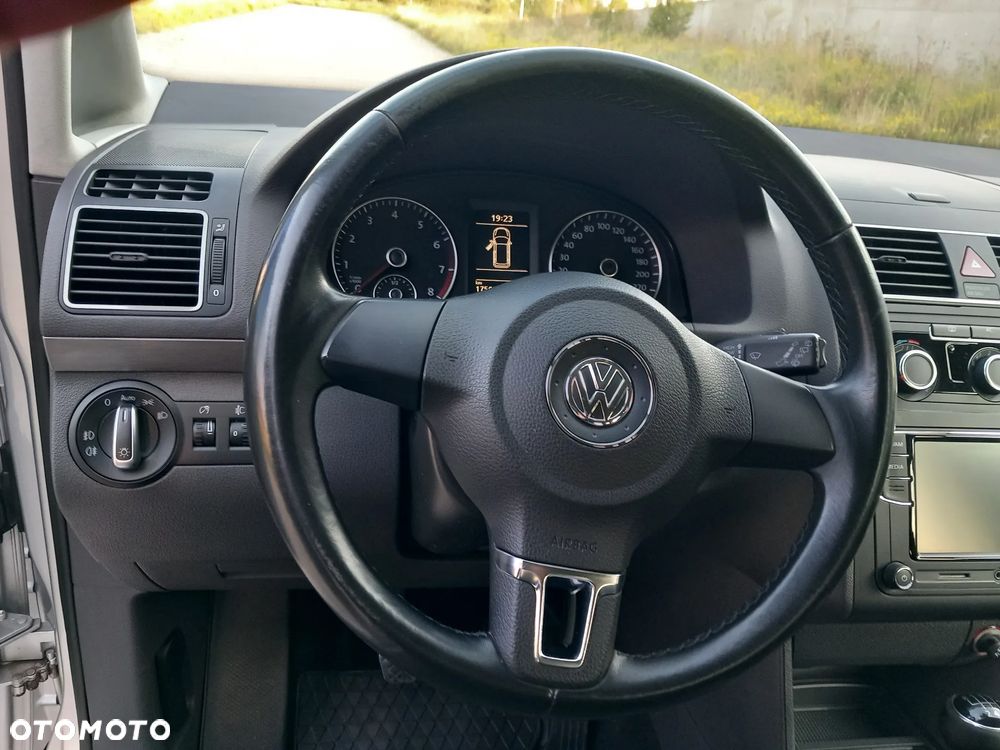 Volkswagen Touran 1.4 TSI EcoFuel Comfortline - 18