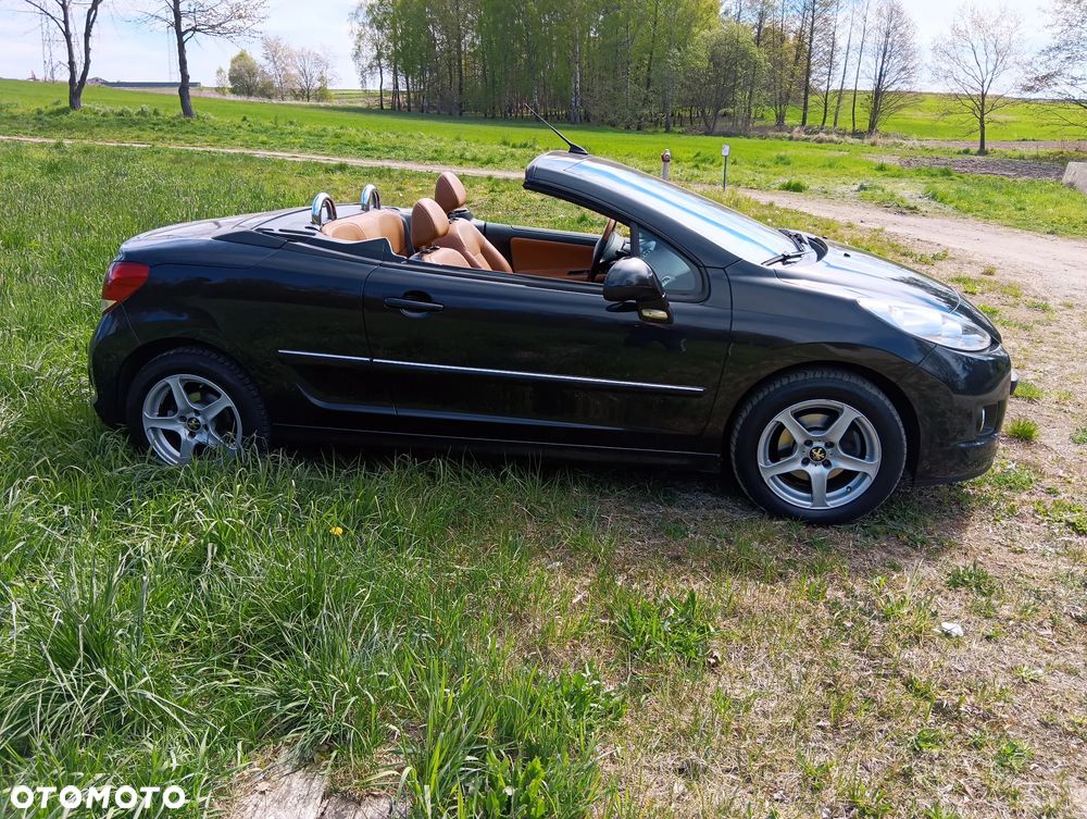 Peugeot 207 CC - 2