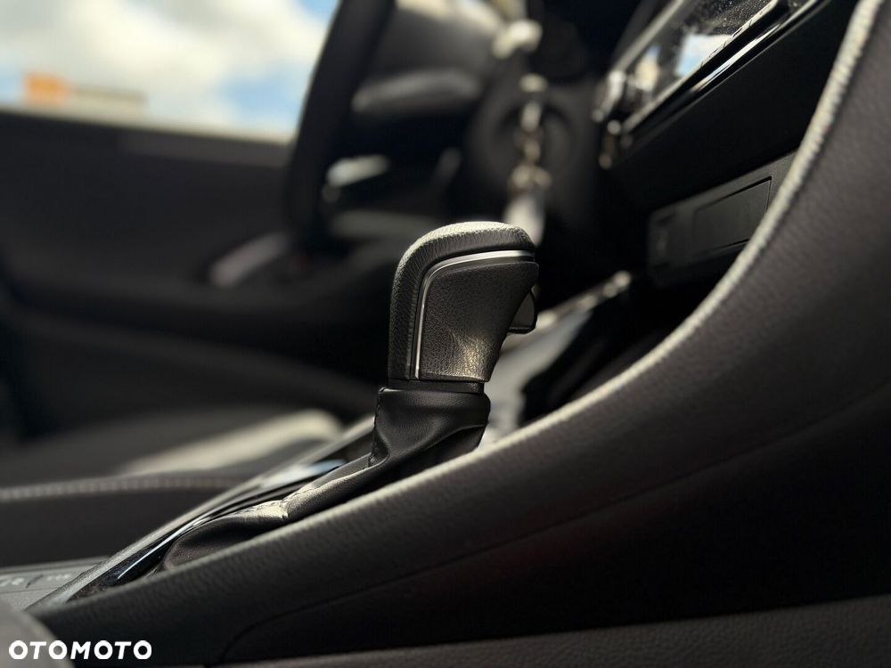 Toyota Yaris Hybrid 1.5 Style - 26