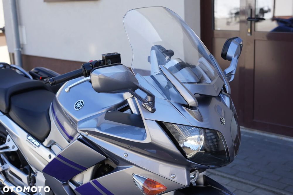 Yamaha FJR - 15