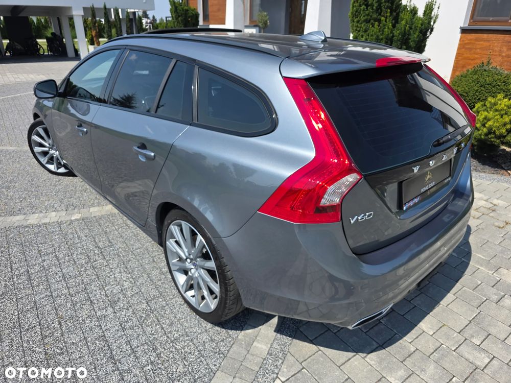 Volvo V60 T5 Geartronic Summum - 11