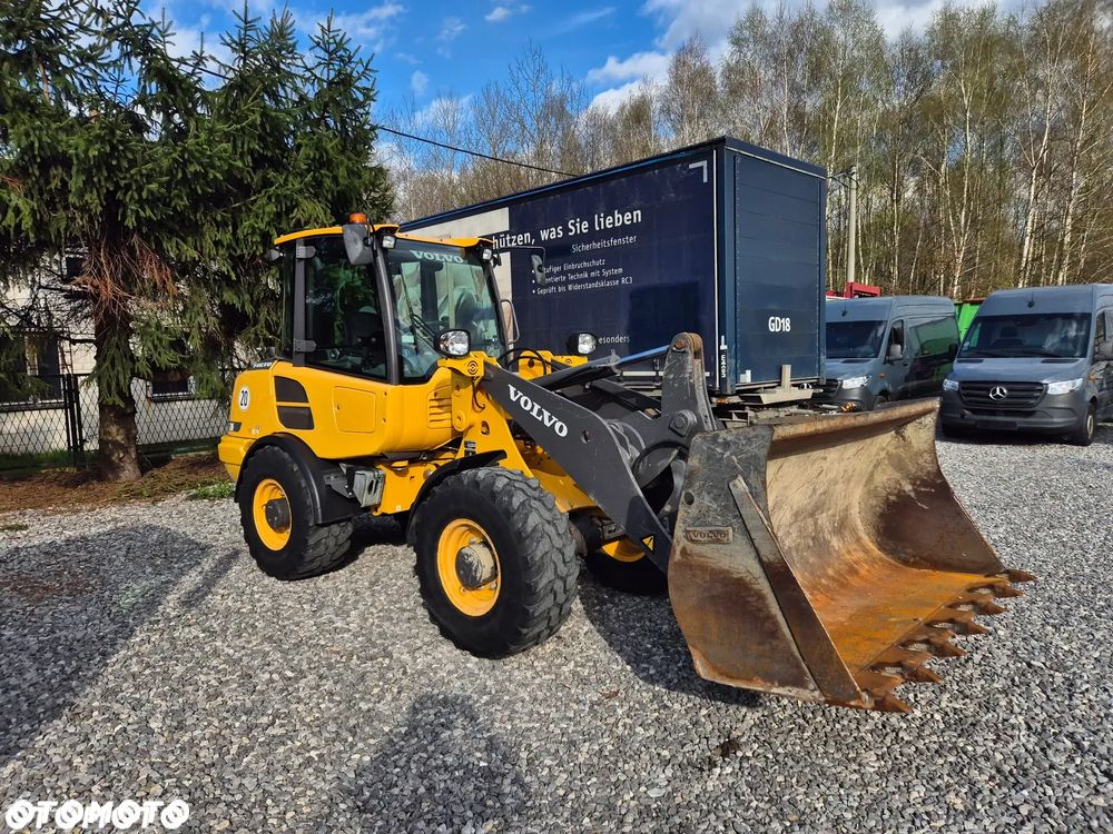 Volvo L28F Ładowarka Łyżka Widły 4x4 2019 rok - 2