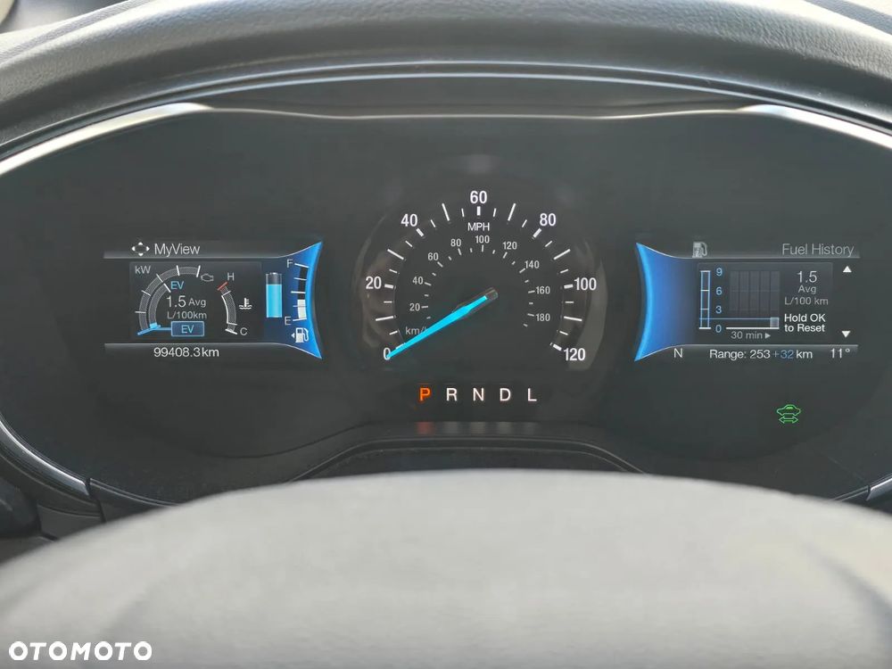 Ford Mondeo - 22