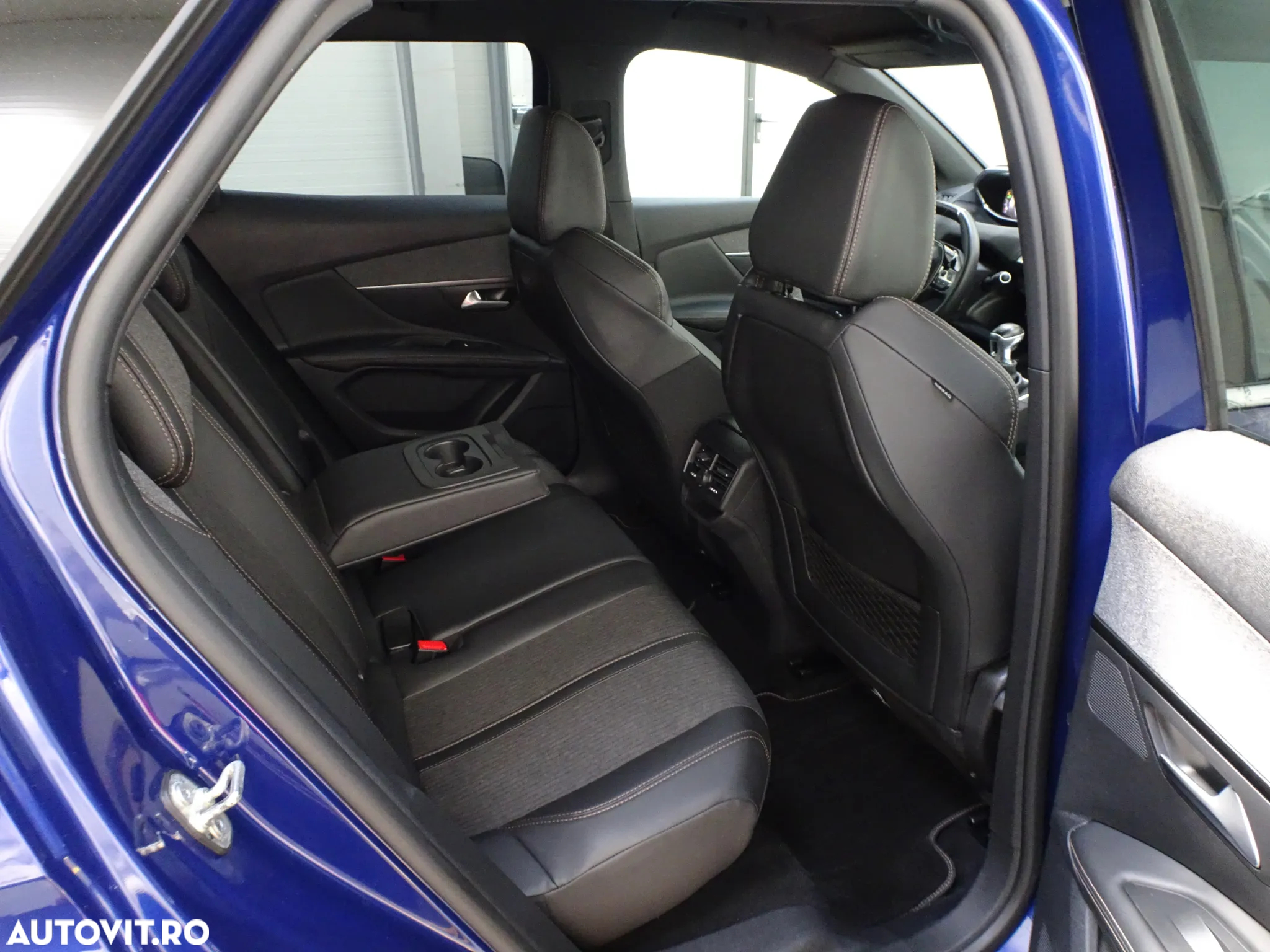 Peugeot 3008 1.2 PureTech Turbo S&S GT-Line - 19