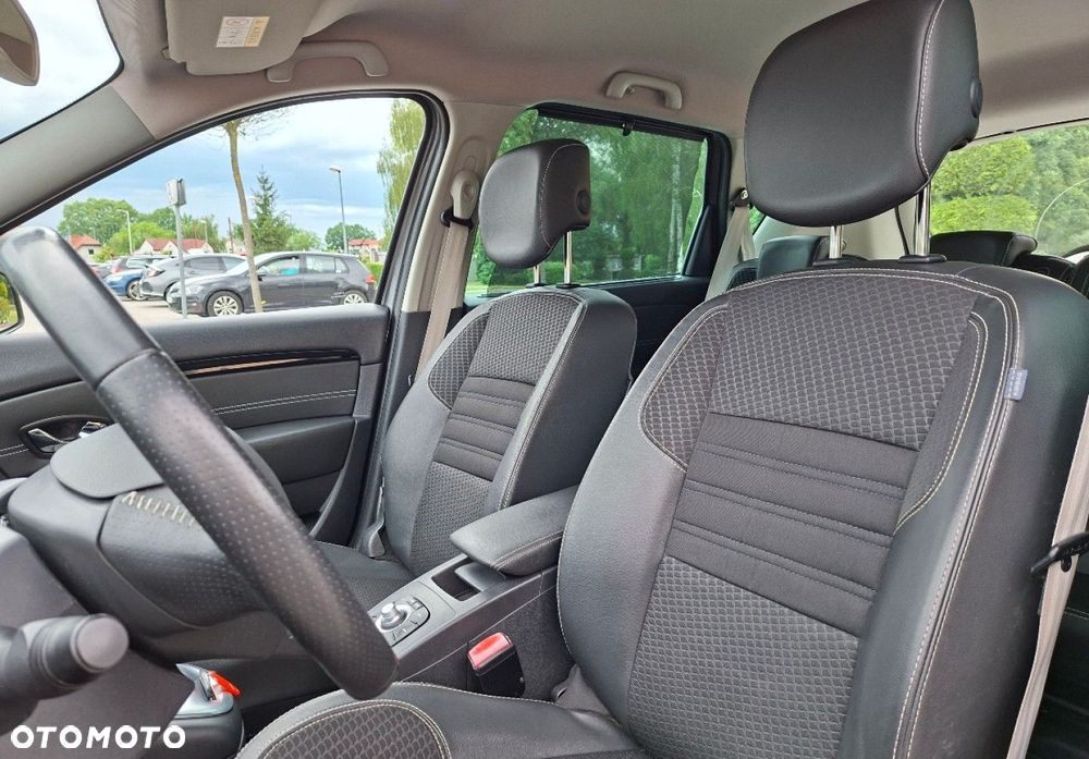 Renault Scenic - 22