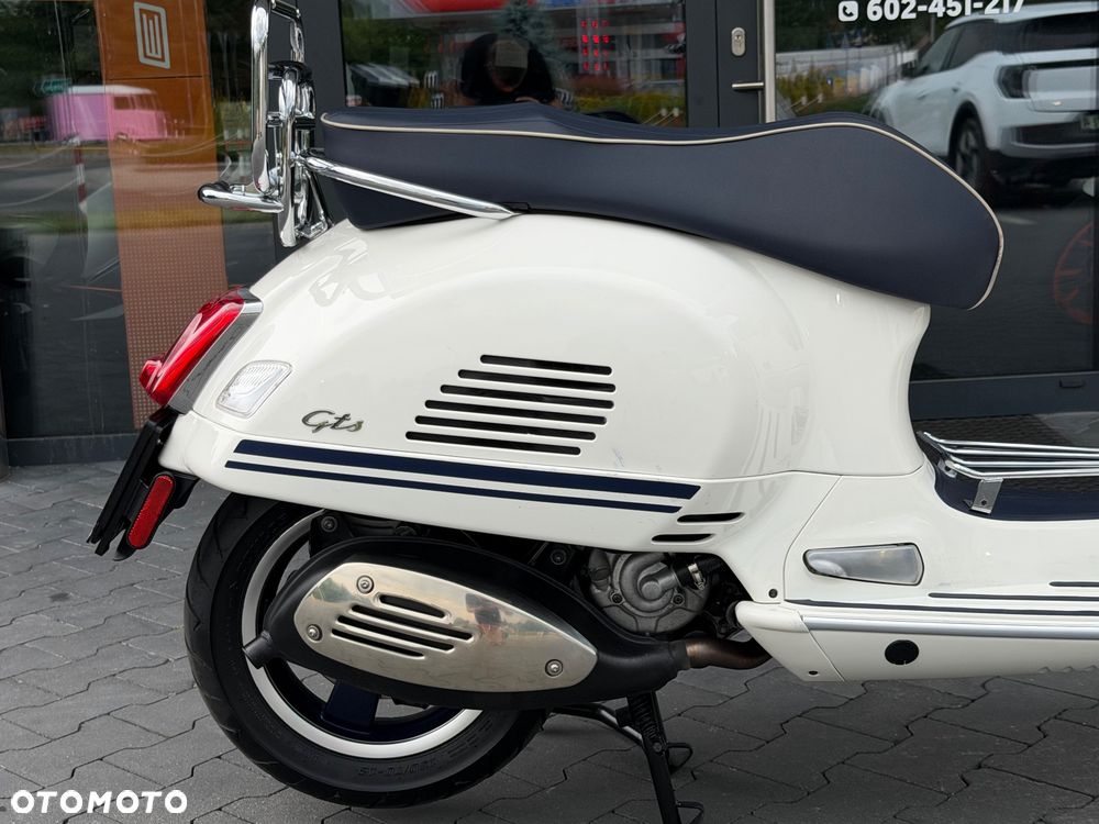 Vespa GTS - 6