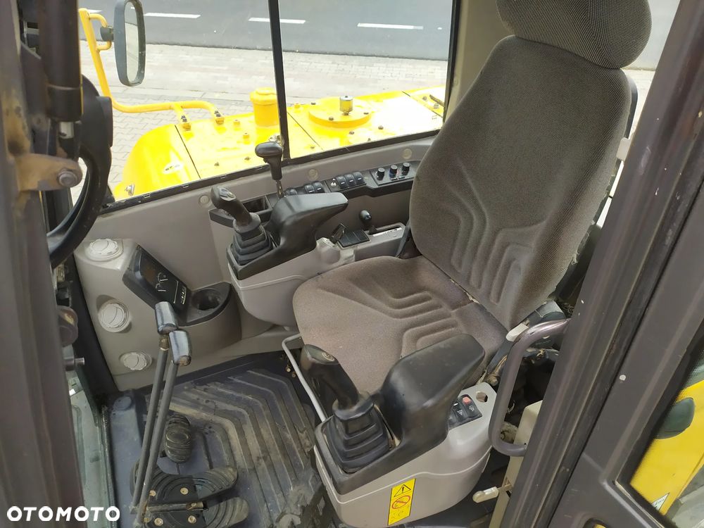 Volvo EC55C - 9