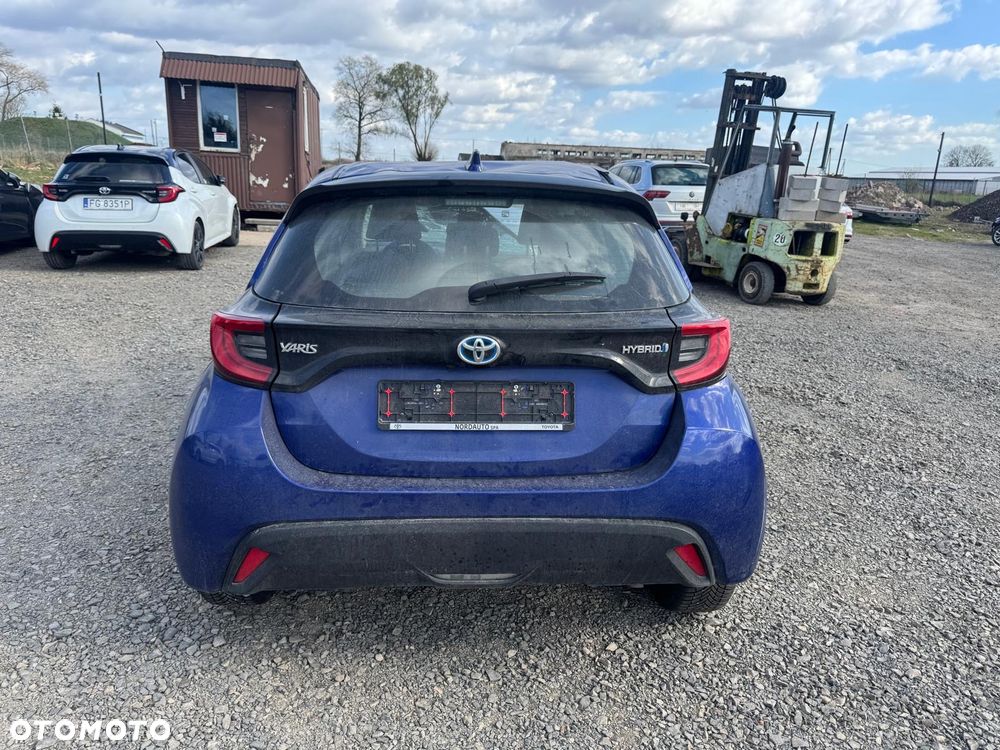 Toyota Yaris - 8