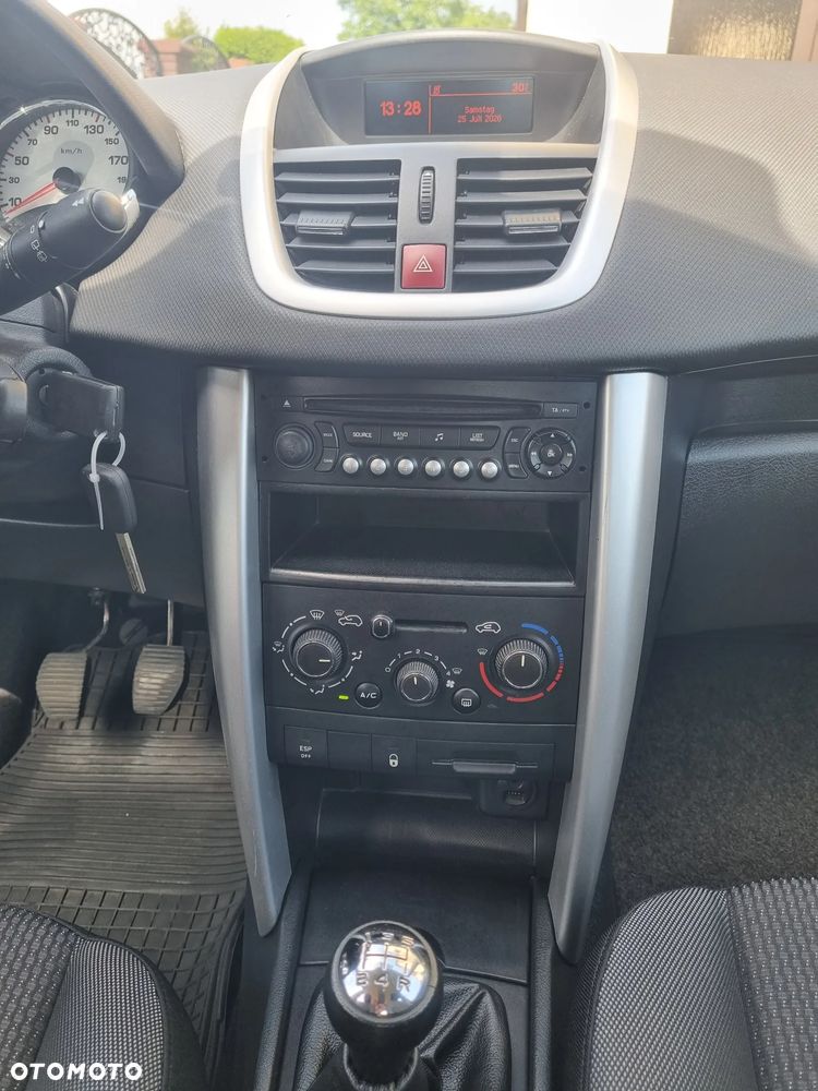Peugeot 207 1.4 Presence Grand Prix - 18