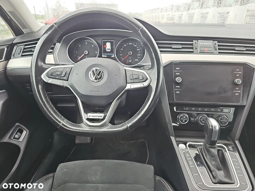 Volkswagen Passat 2.0 TDI 4Mot Elegance DSG - 11