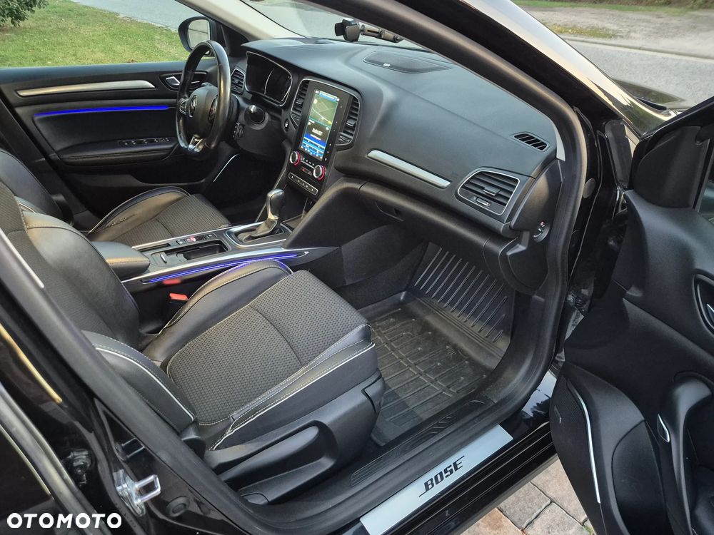 Renault Megane BLUE dCi 150 EDC BOSE EDITION - 14