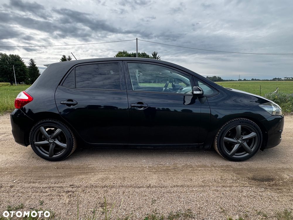 Toyota Auris 1.6 2010 - 9