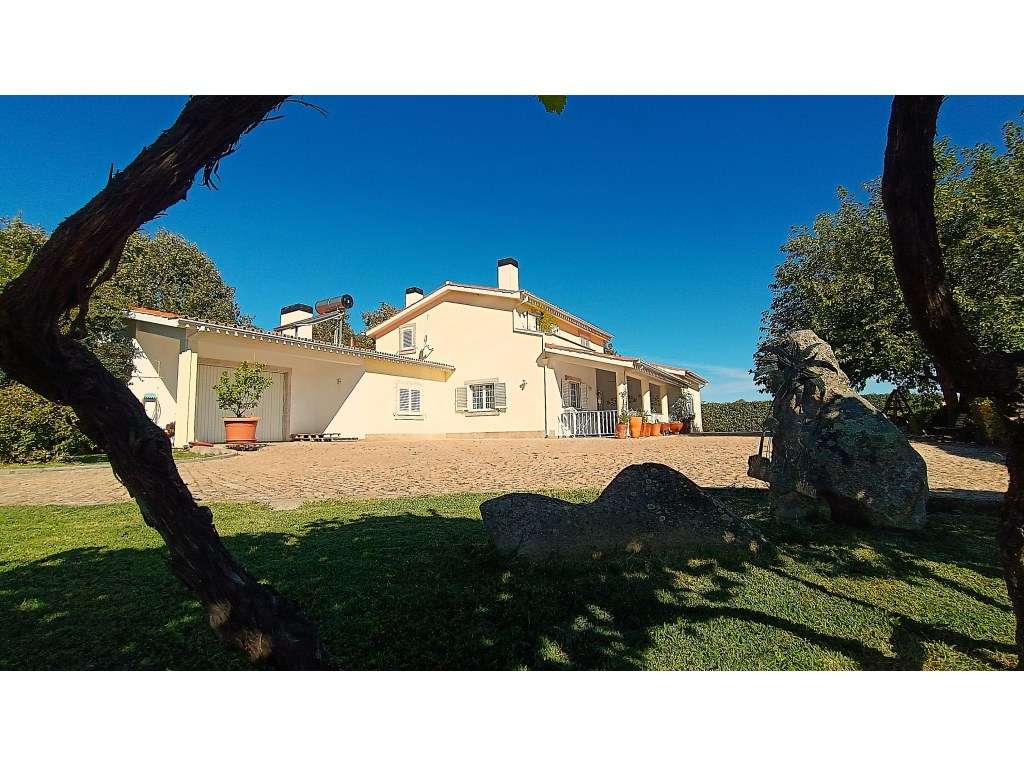 MORADIA T3 COM PISCINA COBERTA , QUINTAL E 2 GARAGENS, BELMONTE, BE... - Grande imagem: 3/60